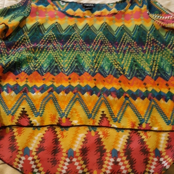 Rue  21 Semi Sheer Top - Picture 4 of 4